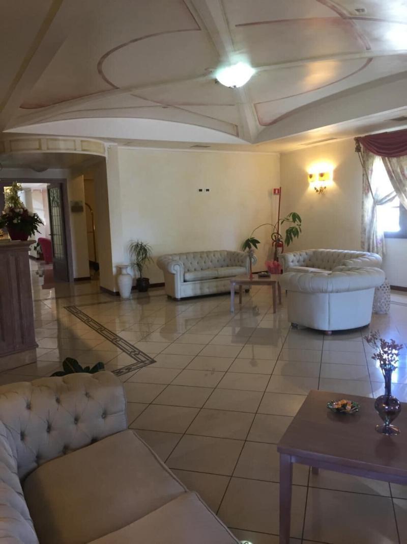 Hotel Terra Di Gallura Budoni Exteriör bild