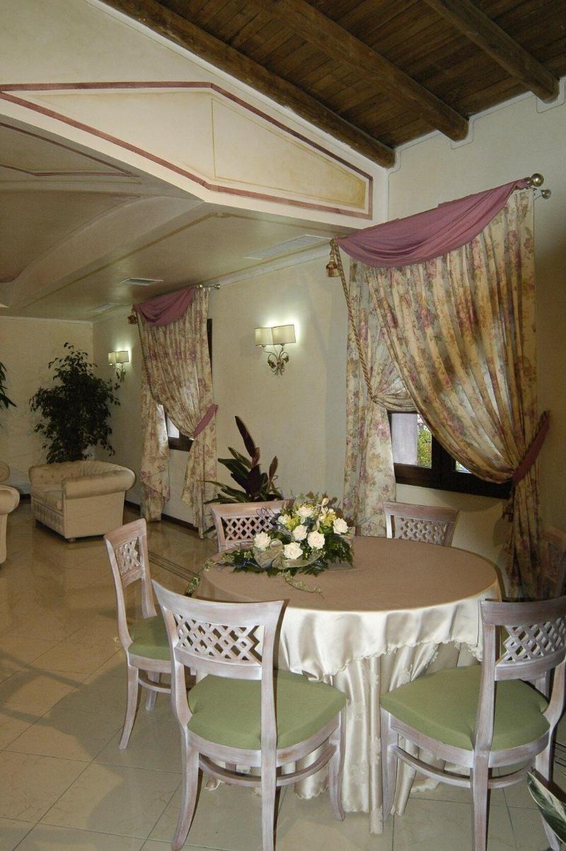 Hotel Terra Di Gallura Budoni Exteriör bild