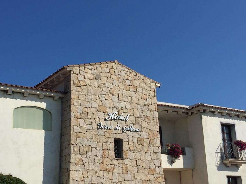 Hotel Terra Di Gallura Budoni Exteriör bild